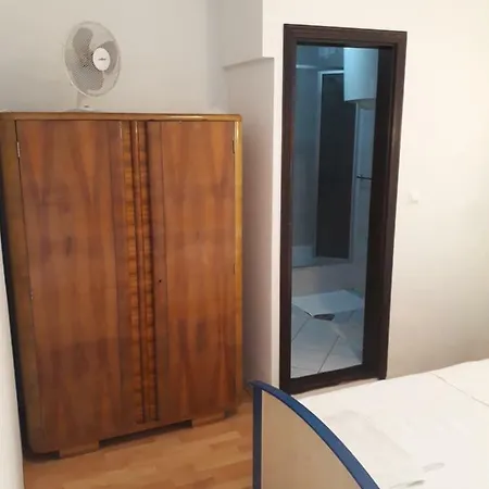 House Pejkovic Гостевой дом Хвар